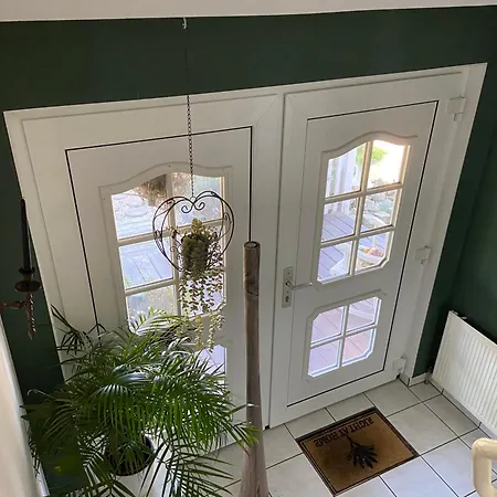 Apartman Zwitschernest Stilvolle Helle Gaestezimmer Monteurwohnung Fuer 1 Bis 6 Personen 3 60 Qm Itzehoe